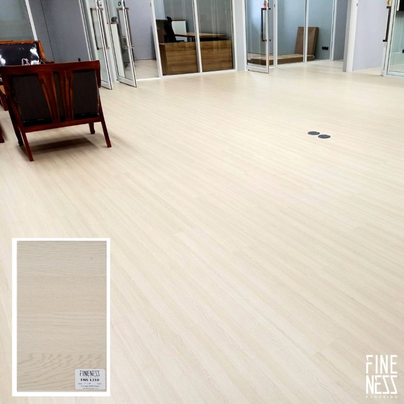 FINENESS FLOORING FNS 1218 พื้น SPC คลิ๊กล็อค ลายไม้ สีครีม หนา 6 มม.